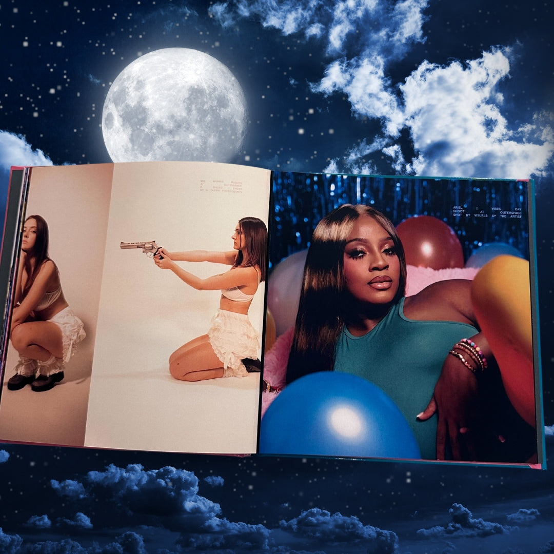 UNAPOLOGETIC. 10 Photo Book